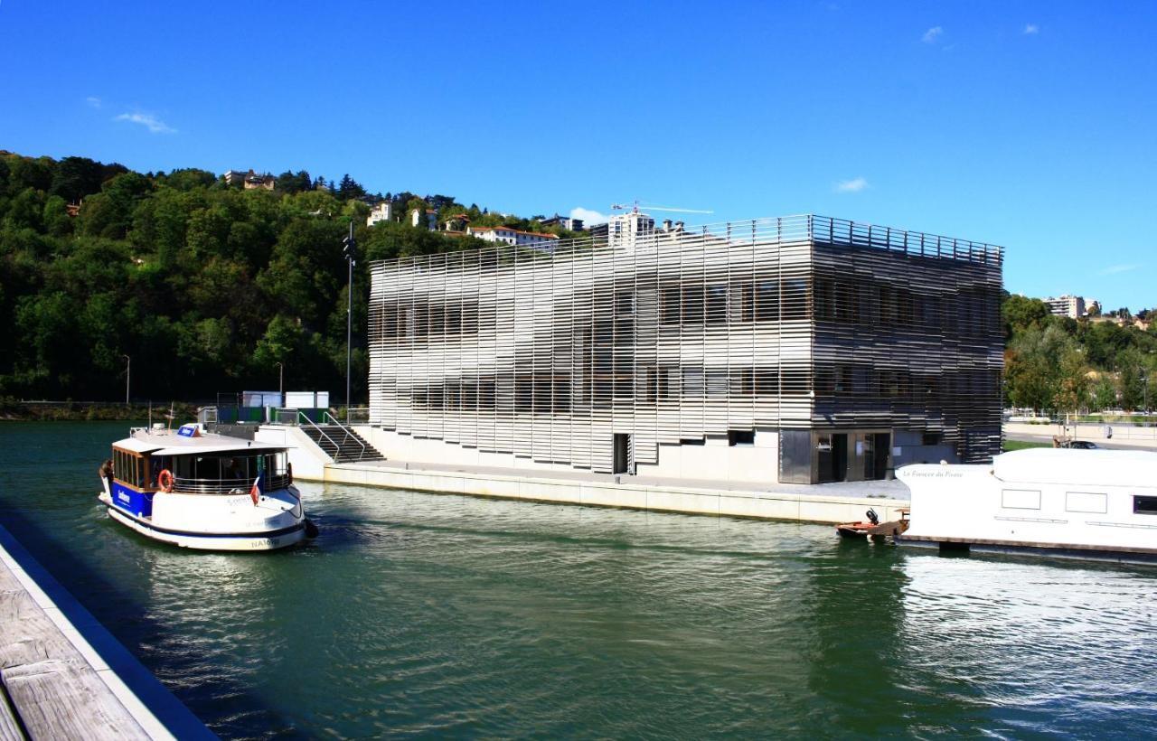 Confluence - Superbe pied à terre avec parking privé Apartamento Lyon Exterior foto